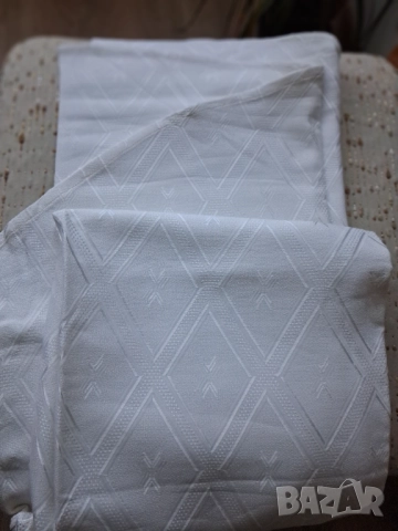 Покривка за кръгла маса