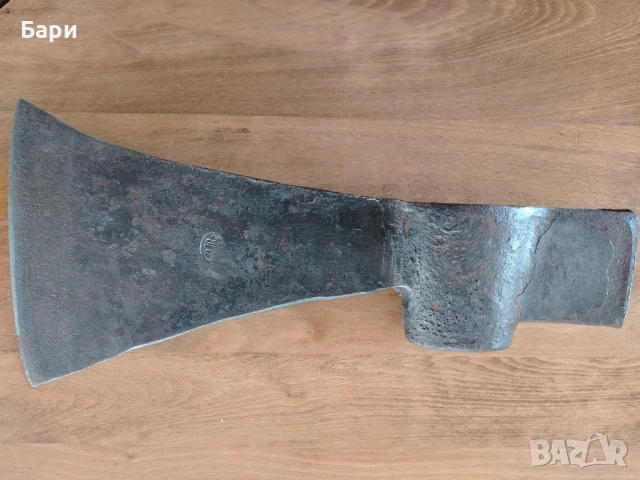 Стара френска брадва 