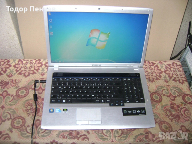 Samsung R730 17.3 инча неокомплектован за части