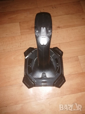 Джойстик Logitech за самолети