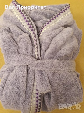 Кралски халат най-високо качество - хладко лилаво със стилна шевица, снимка 18 - Други - 39217671