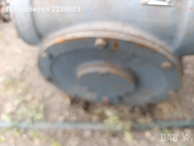 червячен редуктор , снимка 2 - Други машини и части - 52660542