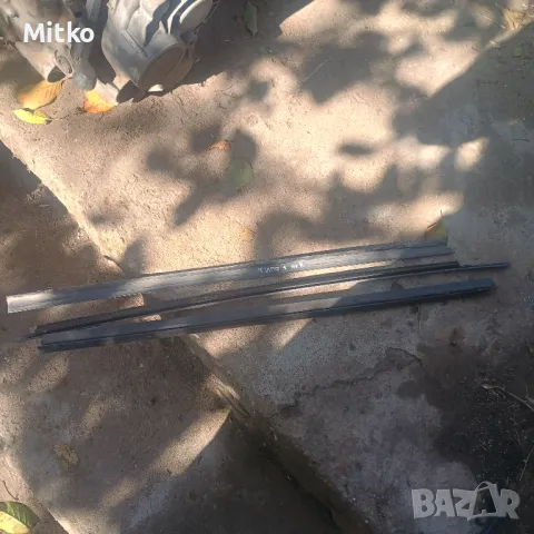 Лайстни Стъкло Предна Дясна Врата За Фиат Типо 1990г / Fiat Tipо 1990y