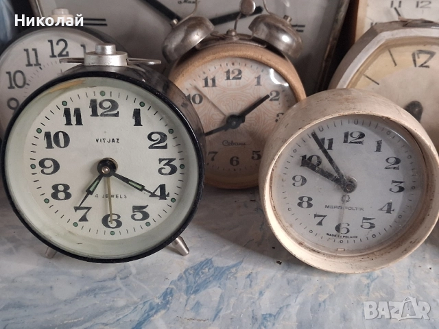 Настолни часовници Будилници за Части, снимка 4 - Антикварни и старинни предмети - 52394357