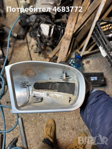 Капачка за ляво огледало на Мерцедес Mercedes W211 само за 50лв. A2038101664