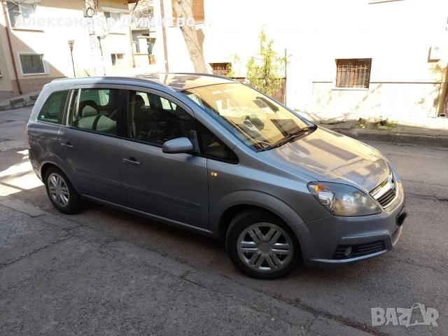 Opel Zafira B 1,9CDTI 120к.с, снимка 2 - Автомобили и джипове - 53927333