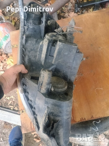 Десен фар Opel Zafira B 