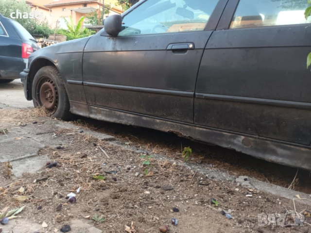BMW e36 1.6 на Части, снимка 3 - Автомобили и джипове - 53226478