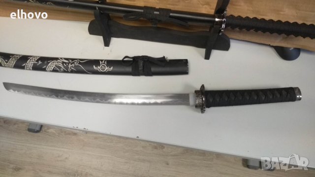 Декоративни самурайски мечове, три броя, снимка 5 - Други ценни предмети - 38917434