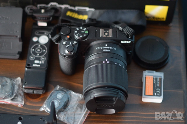 Фотоапарат Nikon Z30 + обектив Nikon NIKKOR Z 18-140mm f3.5-6.3 DX VR, снимка 3 - Фотоапарати - 53086745