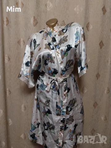 XL Сатенен халат с къс ръкав 