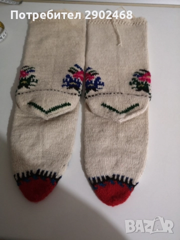 Плетени вълнени чорапи за народна носия. , снимка 2 - Антикварни и старинни предмети - 52330326