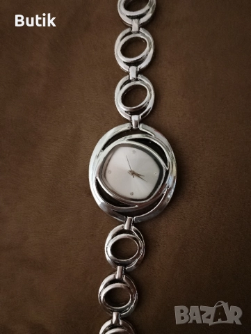 Дамски часовник , снимка 3 - Дамски - 52407567