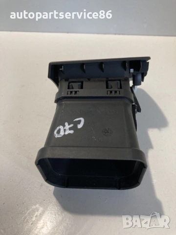 Предна дясна въздушна решетка за Volvo C70 2.4 PETROL (2008) 39870824, снимка 3 - Части - 54063767