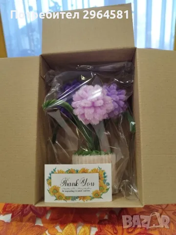 Ръчно изработени цветя в саксия от пухкава тел