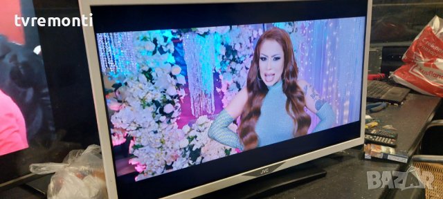 TV JVC led 32 SMART с hi-fi БЯЛ ЦВЯТ​, снимка 2 - Телевизори - 42854066