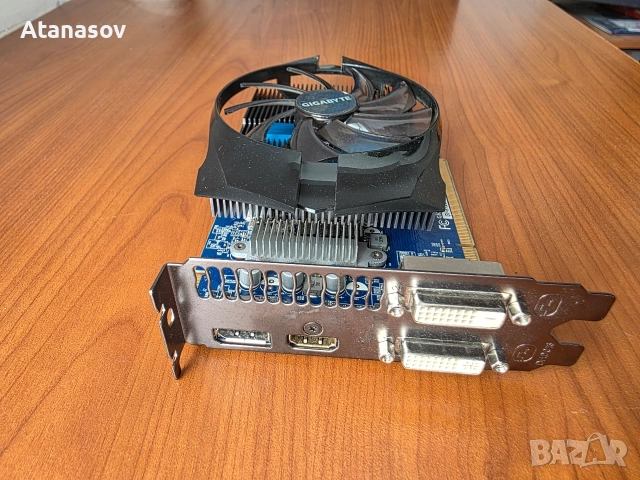 Видео карта Gigabyte R7 260 OC 2gb., снимка 2 - Видеокарти - 52774145