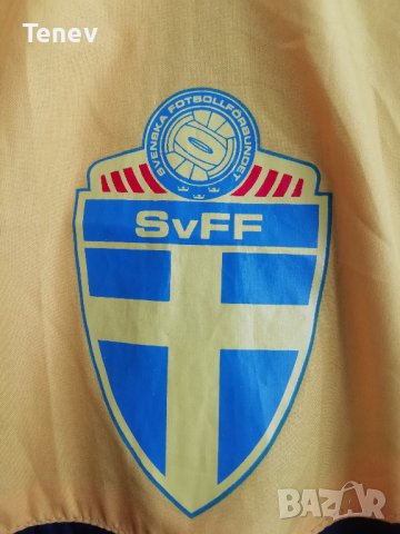 Sweden Umbro оригинално горнище M Швеция яке , снимка 6 - Спортни дрехи, екипи - 36907982