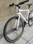 Алуминиев велосипед 28 цола 21 скорости палцови команди shimano много запазено технически ок , снимка 2