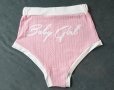 Baby Girl размер S дамски къси бонбонено розови панталонки с бял колан