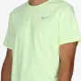 НОВА оригинална електриково зелена тениска бягане NIKE Running Dri-Fit с UV филтър размер L от САЩ, снимка 1