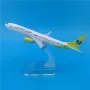Бойнг 737 самолет модел макет Jin Air метален нискотавифна авиокомпания полетите летище, снимка 1