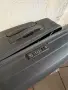 American Tourister твърд куфар с 4 колела и TSA заключване (60 см на 40 см на 25 см), снимка 2