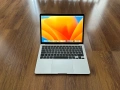13.3' Apple MacBook Air 2020 Silver - 8GB RAM/256GB SSD/Бат 10ч., снимка 2