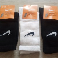 Чорапи Найк в черно и бяло - универсален размер, снимка 1 - Мъжки чорапи - 42097342
