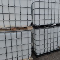 1000л. IBC контейнер/резервоар с решетка- ЧИСТО НОВИ за храни или АДР сертификат