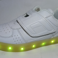 Детски светещи кецове LB-687, LED светлини, USB зарядно, снимка 5 - Детски маратонки - 44759289