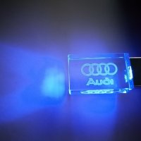 Светеща УСБ USB flash флаш памет стъкло с емблема на марка кола автомобил джип мотор + Подарък, снимка 4 - Аксесоари и консумативи - 30592696