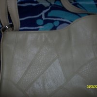 Продавам чисто нова бежова чанта, снимка 6 - Чанти - 18319337