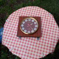 Стенен часовник Янтар,Jantar #2, снимка 1 - Антикварни и старинни предмети - 29132557