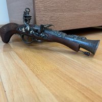 Стара реплика на кремъчен пистолет, снимка 8 - Антикварни и старинни предмети - 42218361