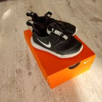 маратонки Nike 25 номер, снимка 1 - Детски маратонки - 44162092