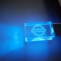 Светеща УСБ USB flash флаш памет стъкло с емблема на марка кола автомобил джип мотор + Подарък, снимка 15 - Аксесоари и консумативи - 30592696