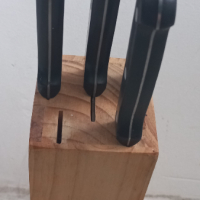 Комплект ножове, снимка 1 - Прибори за хранене, готвене и сервиране - 44561109