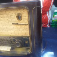 GRUNDIG 1055W/3D  1955г  Радио, снимка 4 - Радиокасетофони, транзистори - 29515915