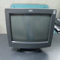 Продавам монитори IBM-17" и запазени компютърни кутии, снимка 1 - Монитори - 39355342