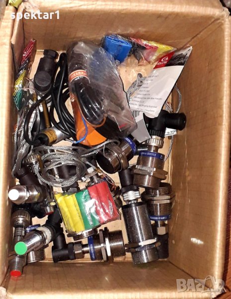 Индуктивни ДАТЧИЦИ PNP NPN от Ф6 до Ф30  разпродажба сензор  STS балyв omron IFM.... , снимка 1