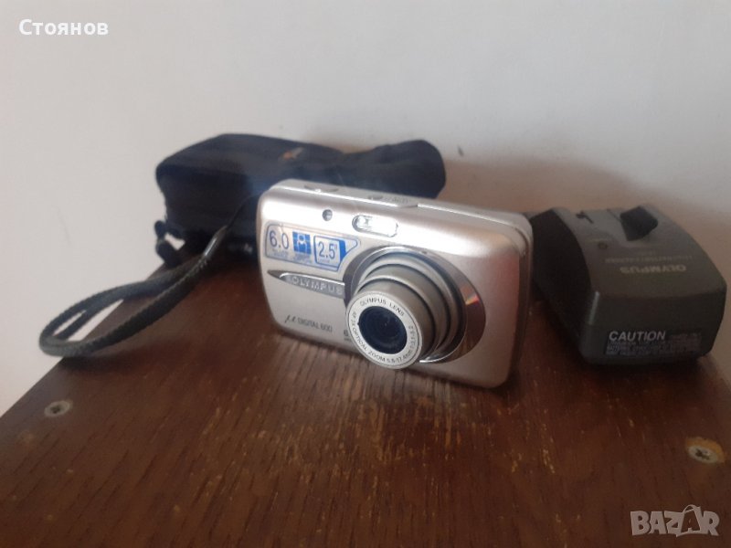 OLYMPUS Stylus 600 6MP Digital Camera with 3x Optical Zoom

, снимка 1