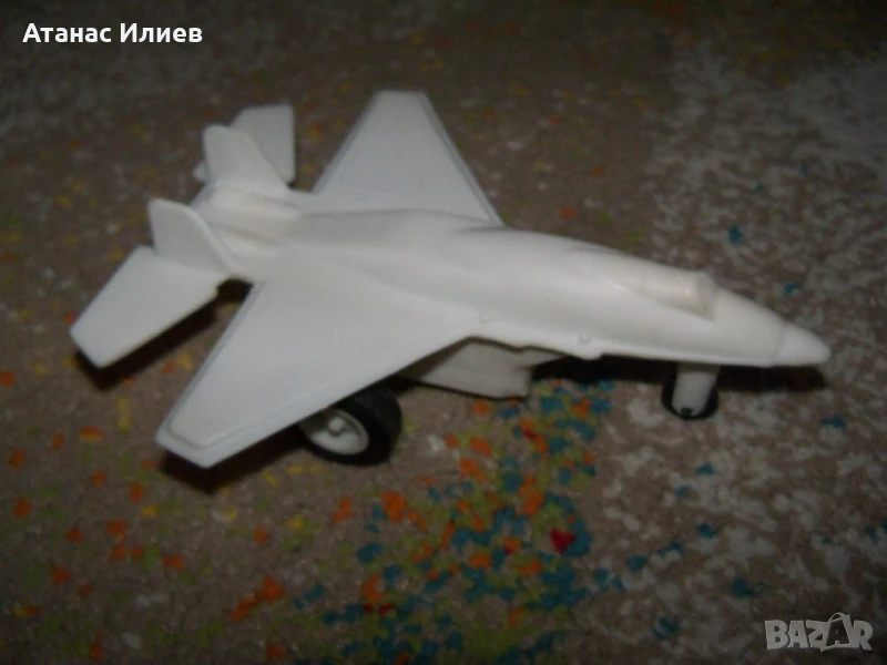 Самолетче с инерционен двигател, соц играчка, снимка 1