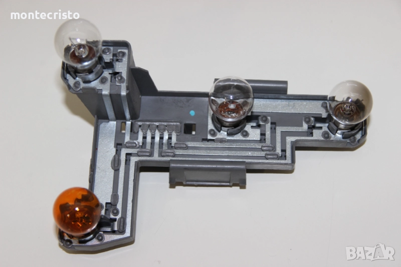 Дясна платка стоп VW Golf 5 комби (2007-2009г.) 1K9945258 Golf V Variant десен ламподържач, снимка 1