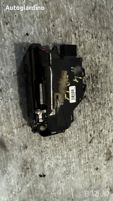 Брава за врата на Audi A2 - 8Z1837015D, снимка 1