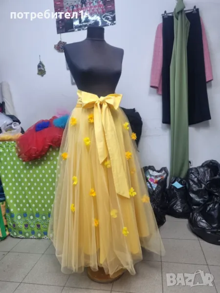 Жълта тюлена пола с цветя , снимка 1