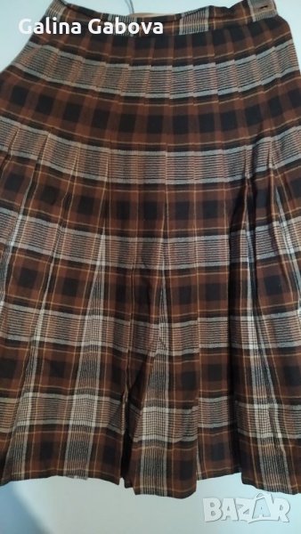 Плисирана пола, снимка 1