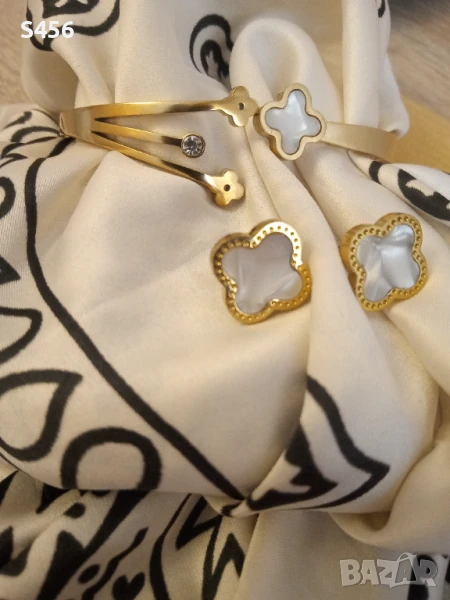 Обеци Van cleef , снимка 1