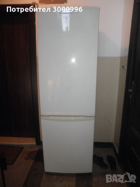 Хладилник с фризер Канди, 2 метра, използван, снимка 1