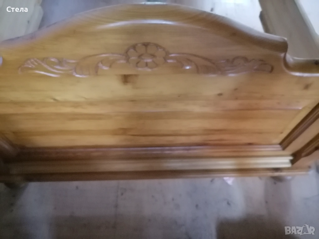 Единични дървени легла с нощни шкафчета, снимка 1